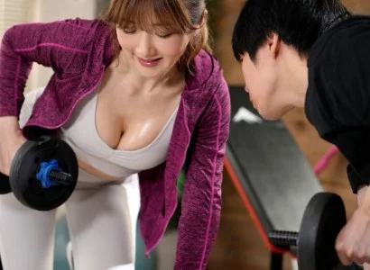 Cô nàng PT gợi cảm và chàng trai số hưởng làm tình