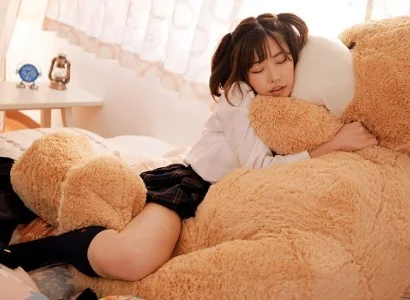 Mưa rào nặng hạt làm mọi thứ trở nên ướt sũng